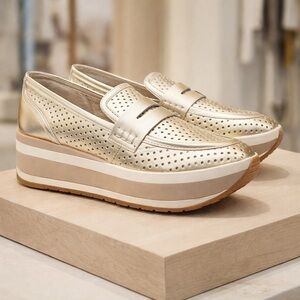 Dolce Vita Janine Gold Platform Slip-On Sneakers Size 8 Metallic Perforated